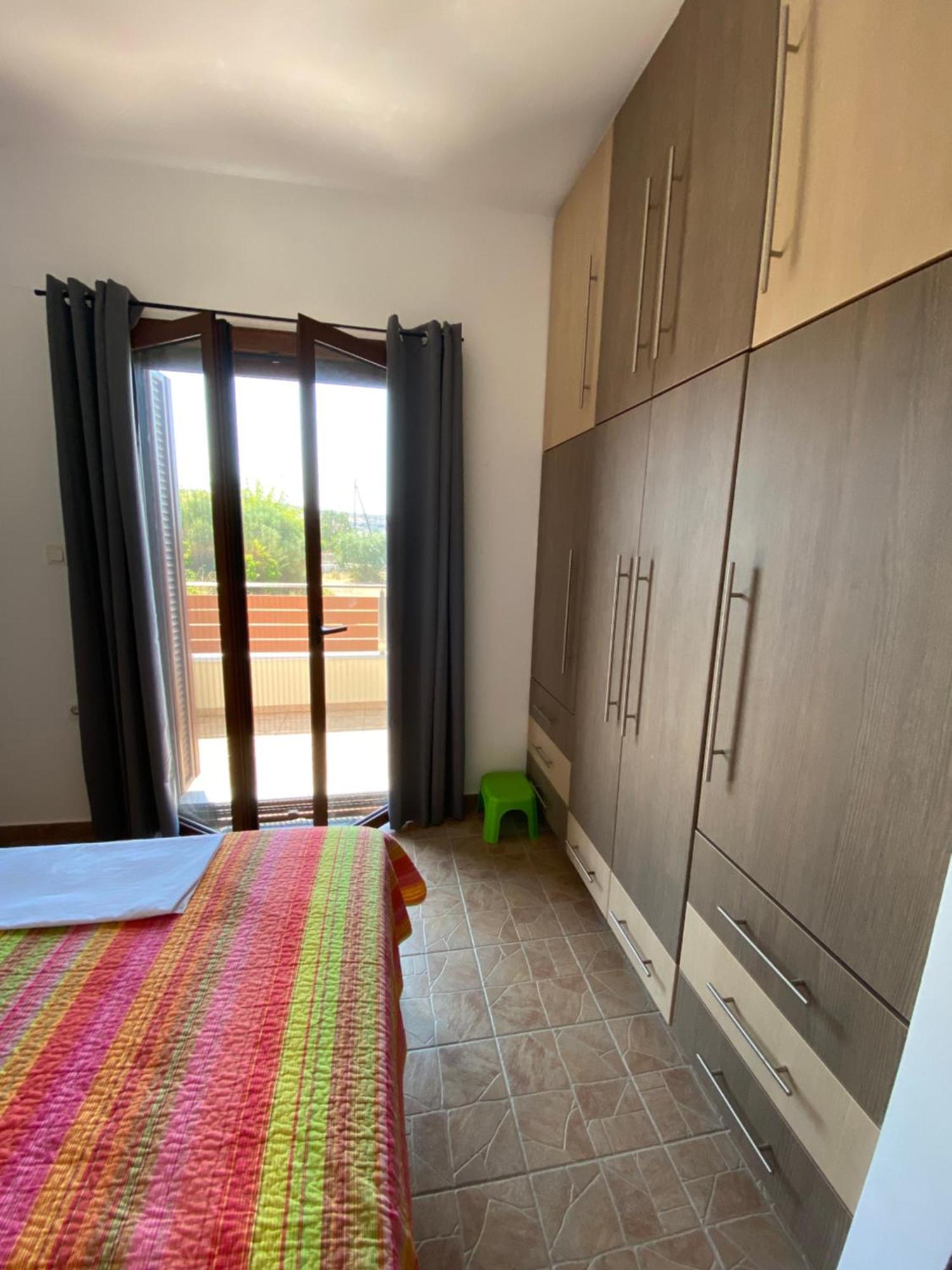 Kokkines Apartment *